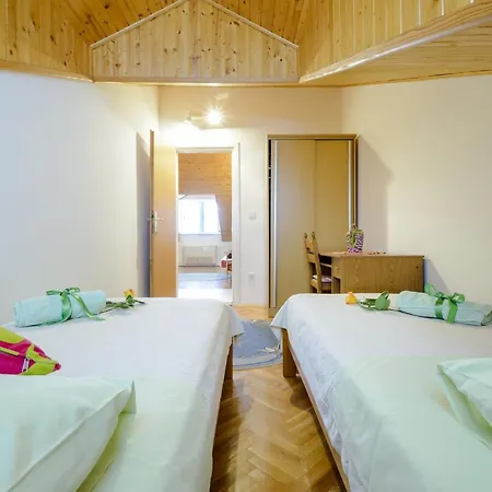 Matic - Two-bedroom Apartment