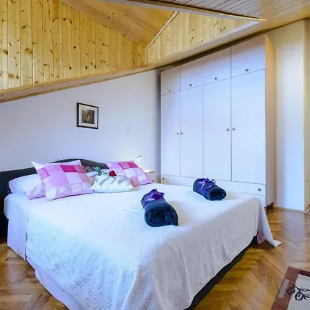 Matic - Two-bedroom *