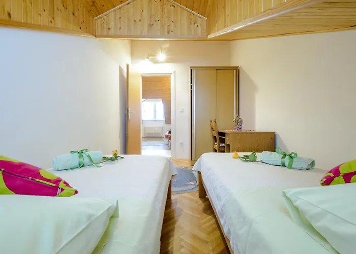 Matic - Two-bedroom Apartman