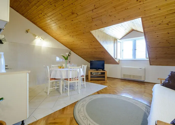 Matic - Two-bedroom Lejlighed